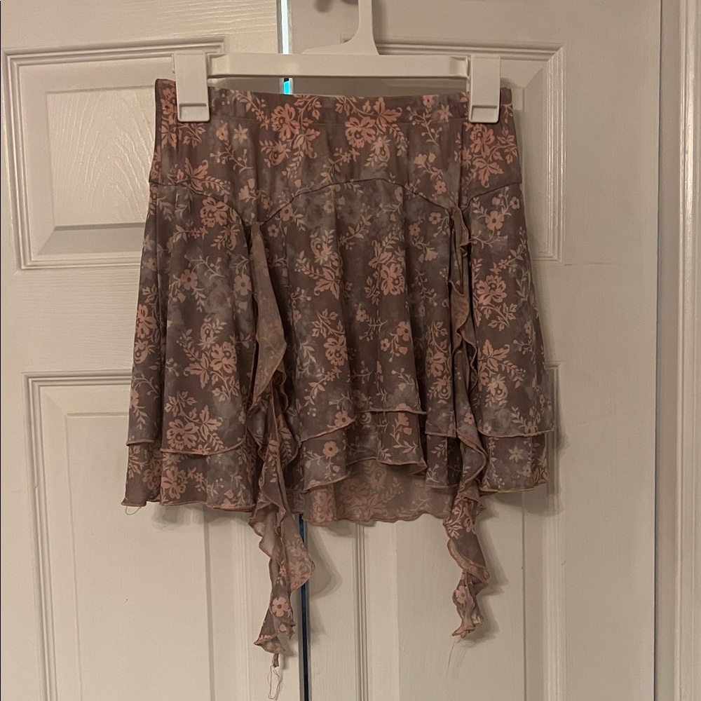 Hot topic Thorn and fable hot topic floral mesh skirt
